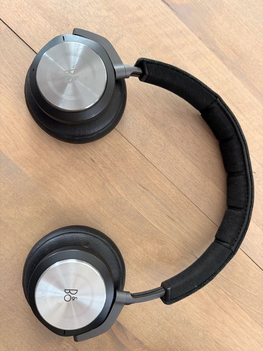 Casti band and olufsen h9i