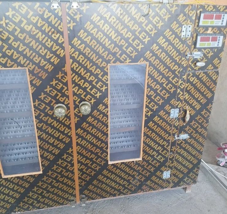 Продам инкубатор в отличном состоянии