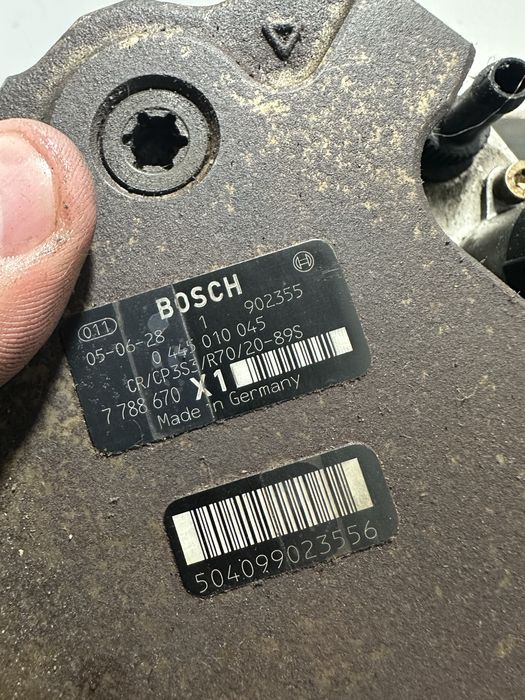 Pompa inalta presiune BMW Seria 3 E90 E91 320d 2.0 diesel 330d M57 M47