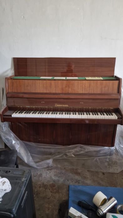 Продам пианнино б/у