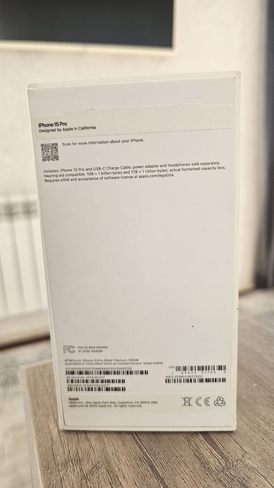 IPHONE 15 PRO , 256 gb Black Titanium e-sim