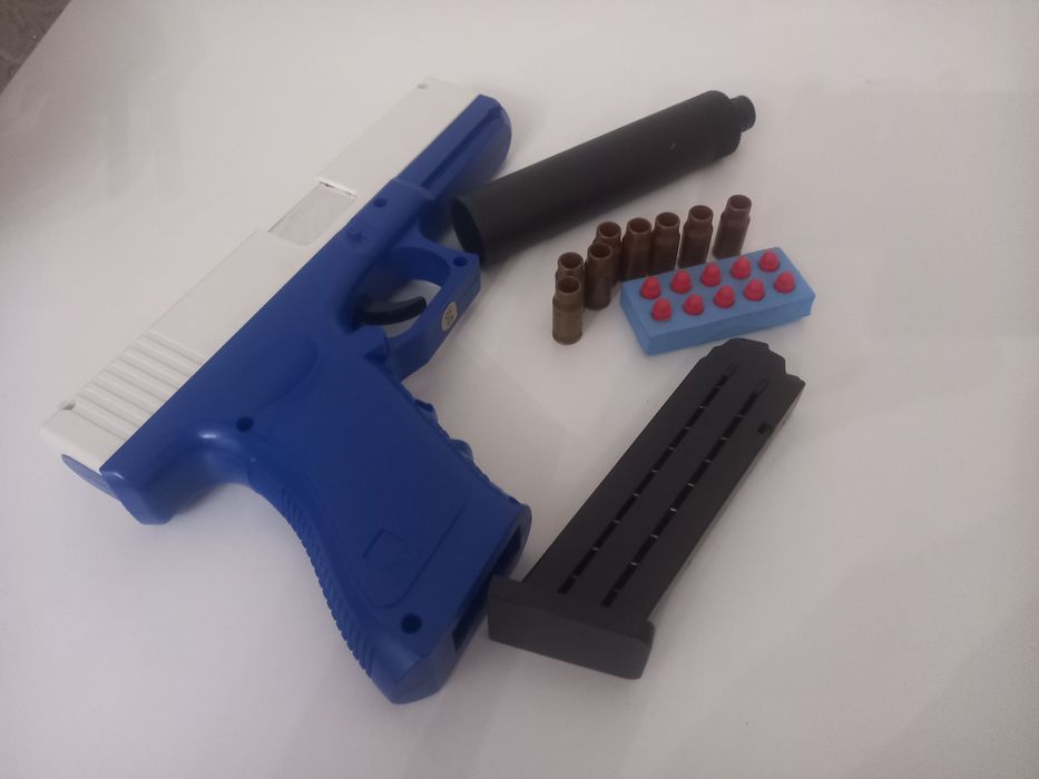 Bollalar uchun pistolet