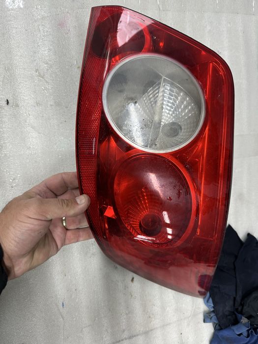 Stop dreapta renault megane 2.cod:8200142687.