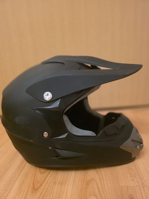 Vând casca moto/trotineta si manusi