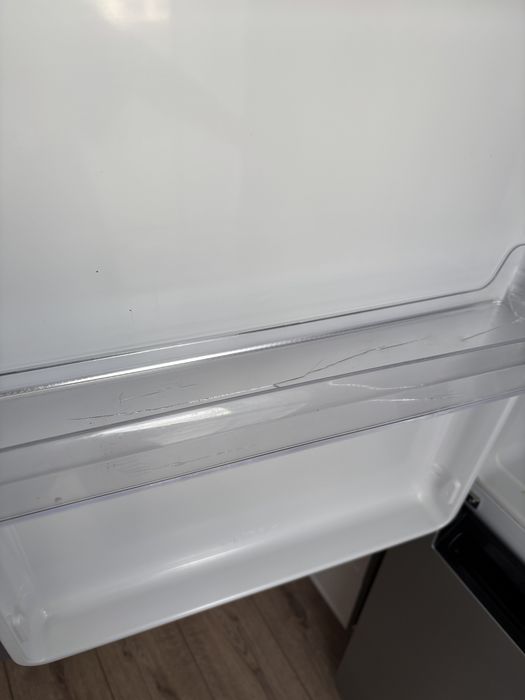 Холодильник Indesit