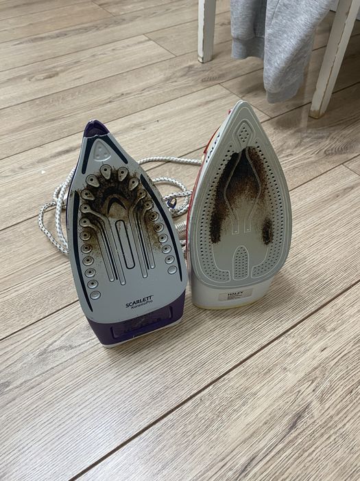 Продам два утюга