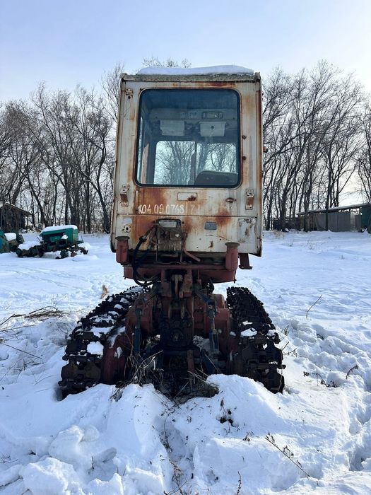 Трактор Гусеничный