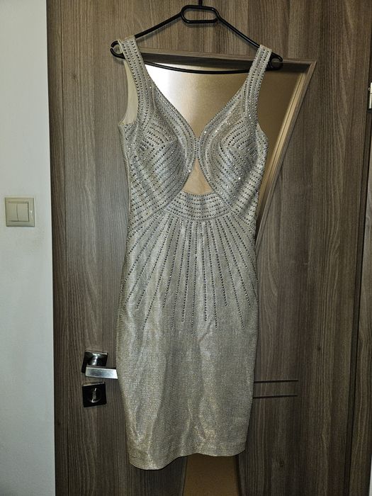 Rochie dama argintie cu pietre, model deosebit, masura s/m