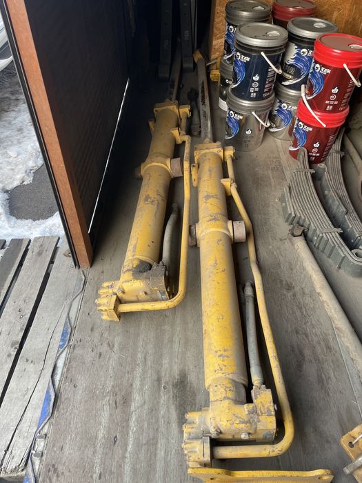 Запчасти на автокраны.