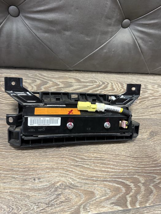 Kia Niro крака под волан аирбаг аербаг еирбаг airbag