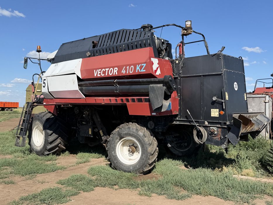 комбайн Вектор-410/Vector-410, 2 единицы
