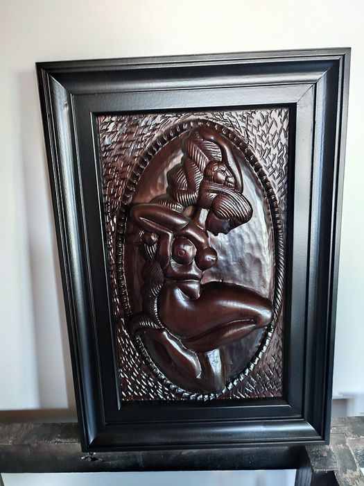 Tablou sculptat în lemn masiv