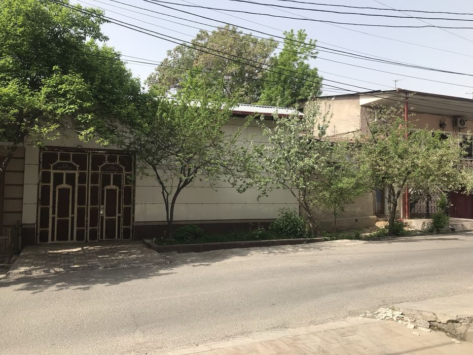 Продается дом под бизнес