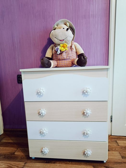 Бебешко легло с ракла