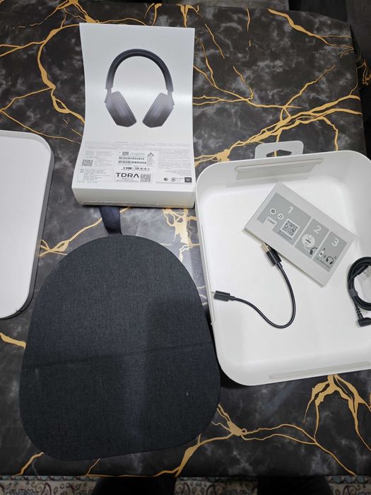 наушник Sony XM5  ползовал 1месяц (отличный состояние) полный комплект