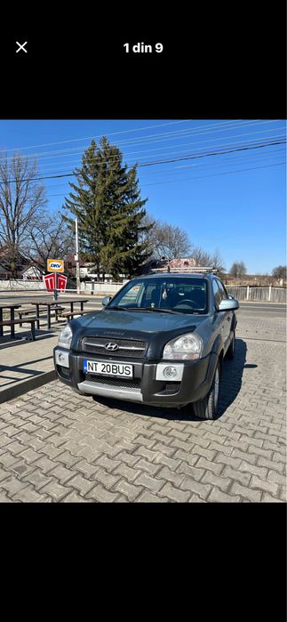 Vând  schimb cu rulota Tucson jm 2006 4x4 , itp si asigurare valabile