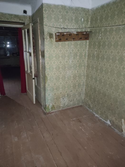 Продам 2 комнатную квартиру