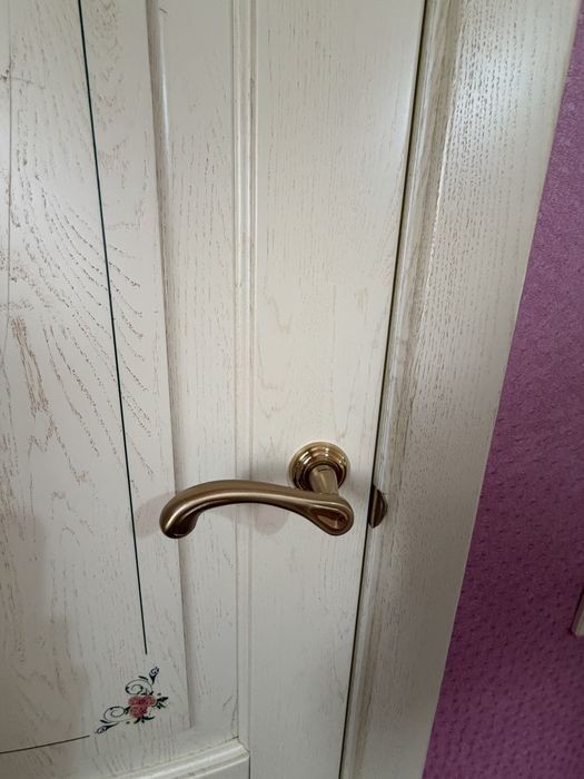 Продам дверь 3 шт