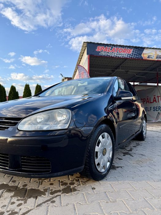 Golf 5, an fabricatie 2004