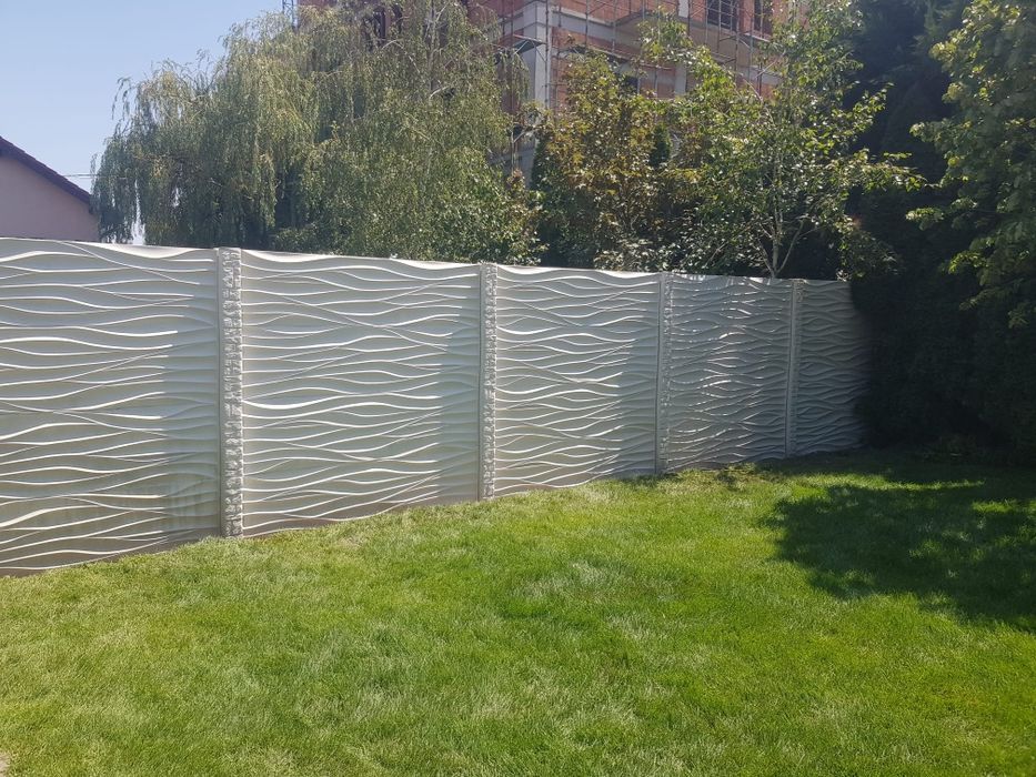 Garduri din placi de beton by Varga
Oferim