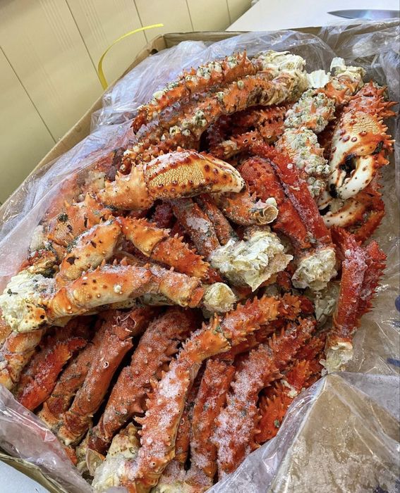 Живые раки,клешни краба,камчатский краб,креветки
