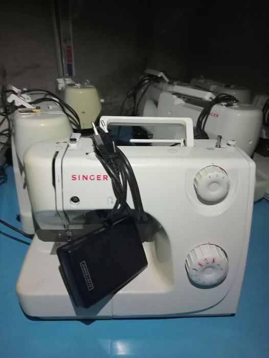 Швейная машина  зингер SINGER