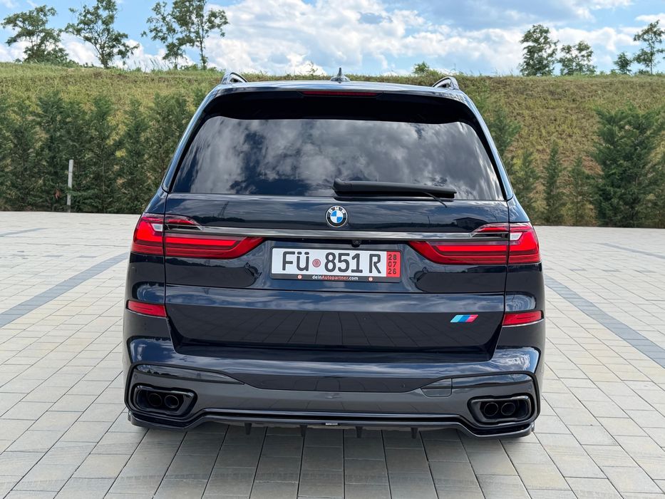 BMW X7 M 50i 4.4 Benzina 530 CP
