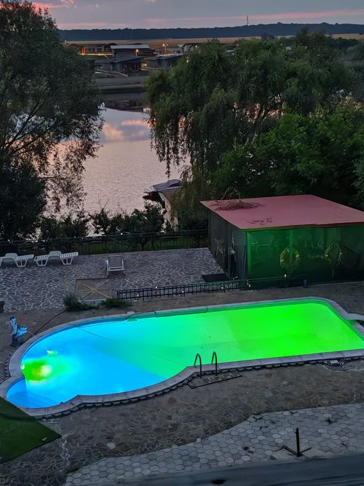 INCHIRIEZ, Snagov, Propietar, Villa, Birouri, Pensiune, Gradinita, Med