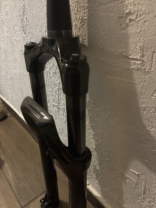 вилка rock shock 27,5 цола