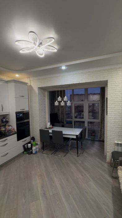 Продаю квартиру - недорого. Срочно