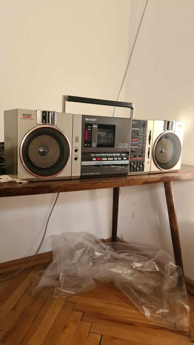 Радио касетофон Sharp QT38