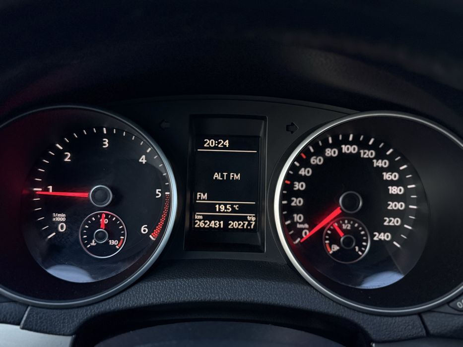 Volkswagen Golf 6 • 2012 • Diesel • euro 5