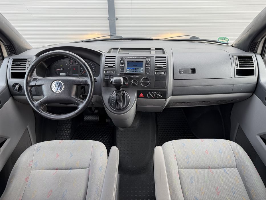 Volkswagen Caravelle T5 Lung / 2006 / 2.5 TDI / 131 CP / Automat DSG / 8 Locuri / 2 Uși Culisante