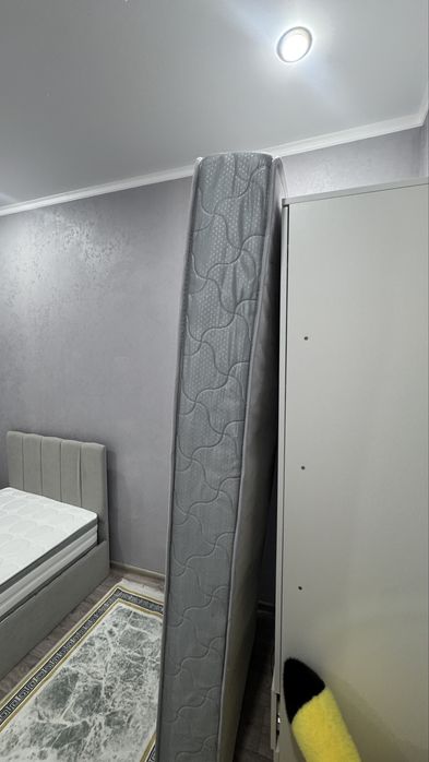 Новый матрас 200 на 90