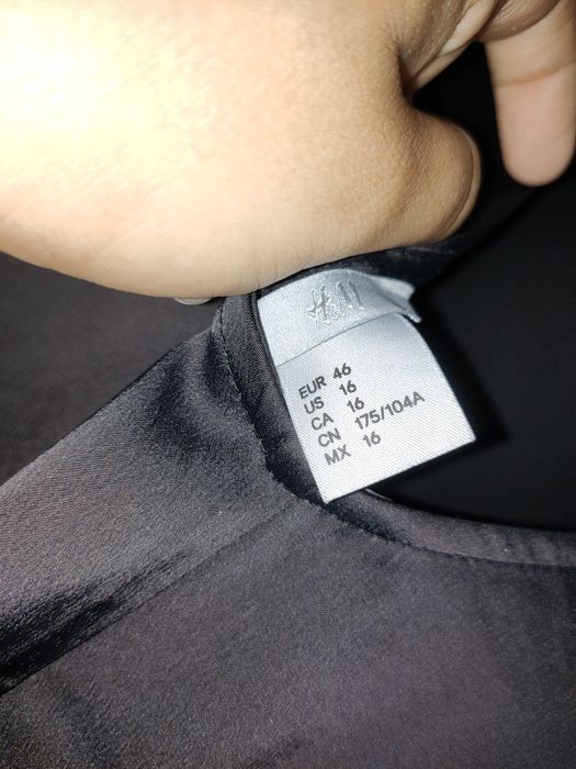 Vând rochie 20 de lei