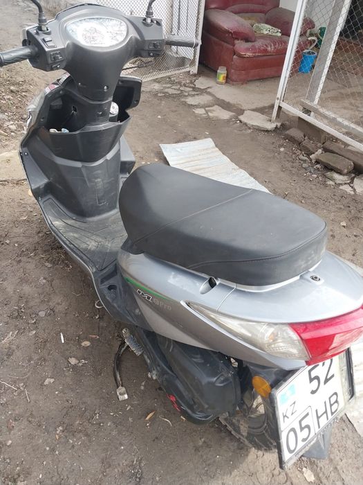 Продам скутер м8 про