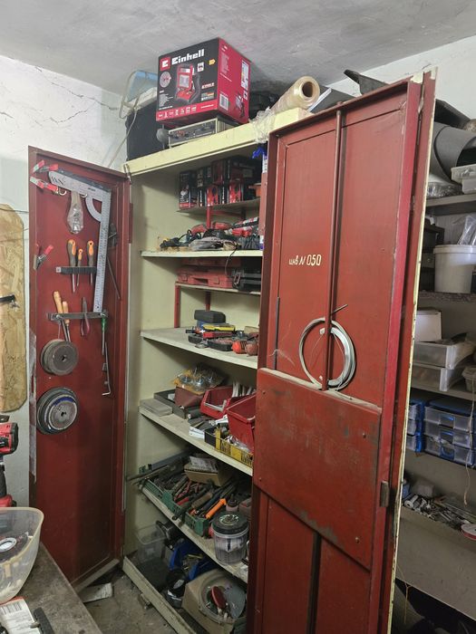 Метална огнеупорна каса / сейф