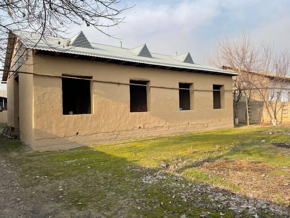 Qibray uchastka sotiladi