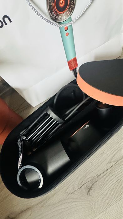 Дайсон новый 25 года