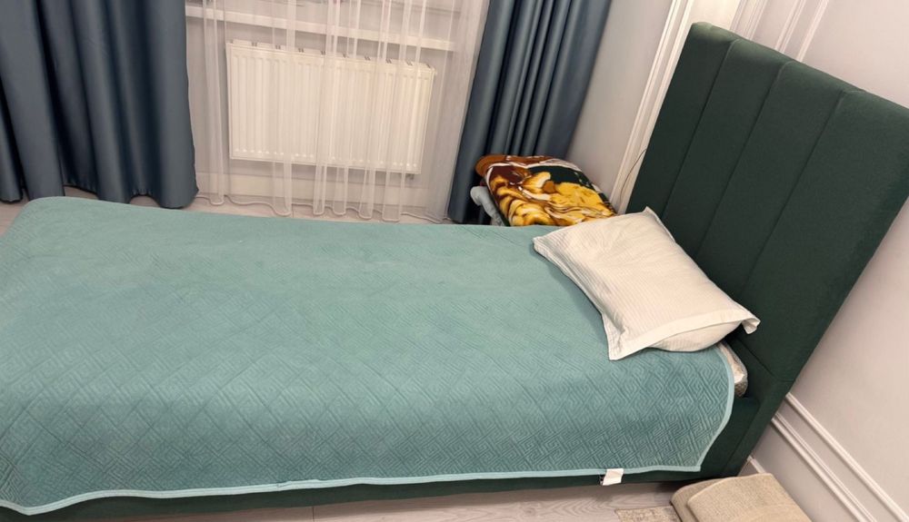 Кровать + матрас 90/200