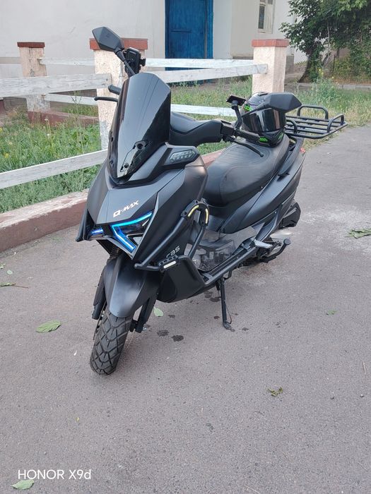 Skuter q max  8200 km probeg  sotiladi