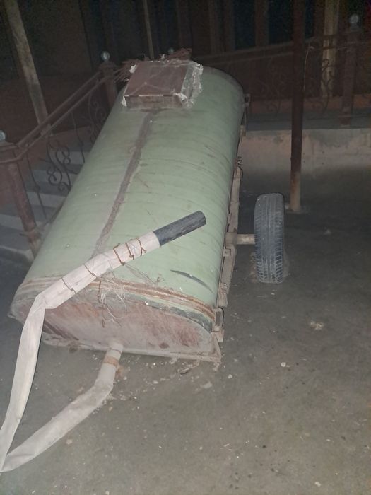 Suv idish sotiladi  Idishi yangi hech qancha ishlamagan..