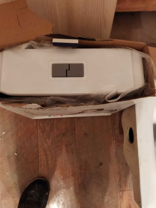 Продам унитаз напольный.