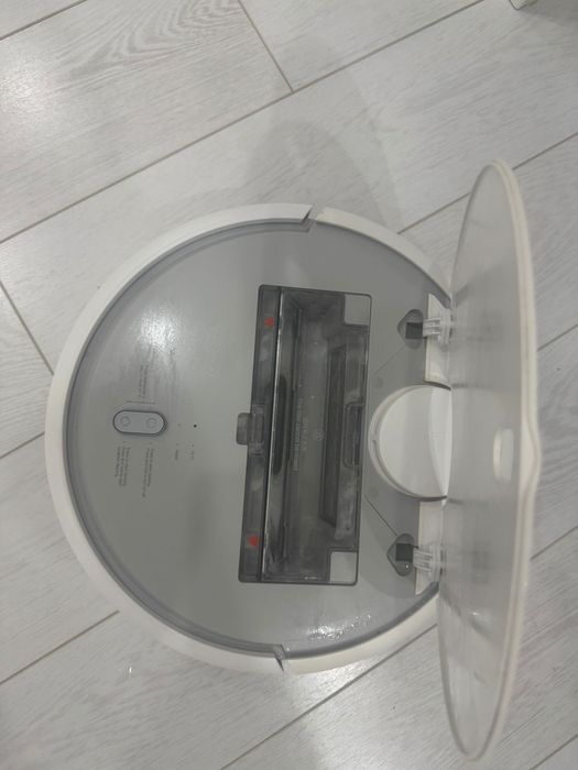 Продам робот пылесос Xiaomi