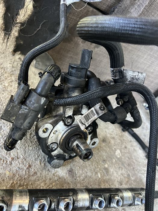 Бмв bmw e60 e90 e87 2.0d 177к.с дюзи с помпа