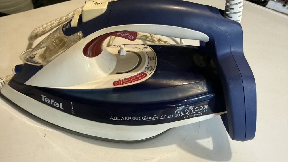 Fier de calcat Tefal