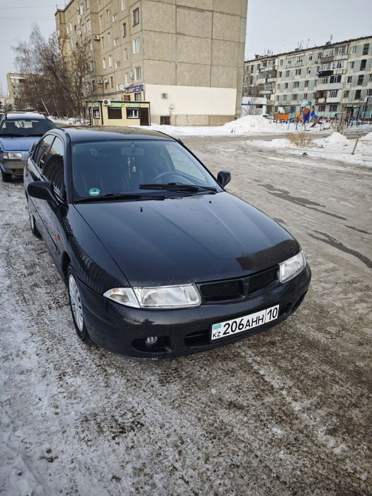 Митсубиси каризма