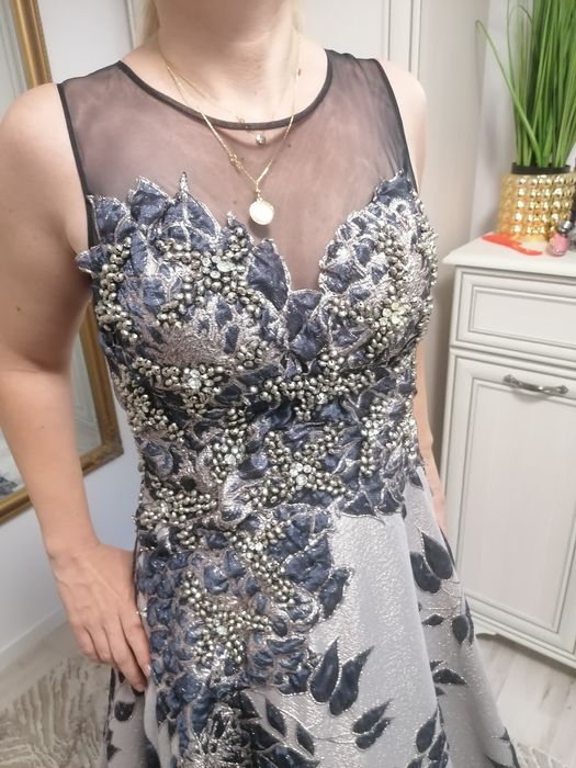 Vand rochie ocazie, nasa, mărimea M, sau 38