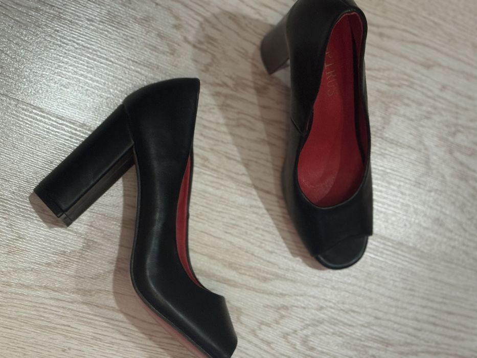 Продам туфли. Кожа. Новая
