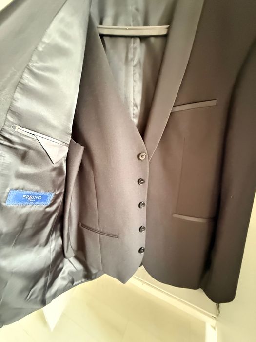 Смокинг шикарный